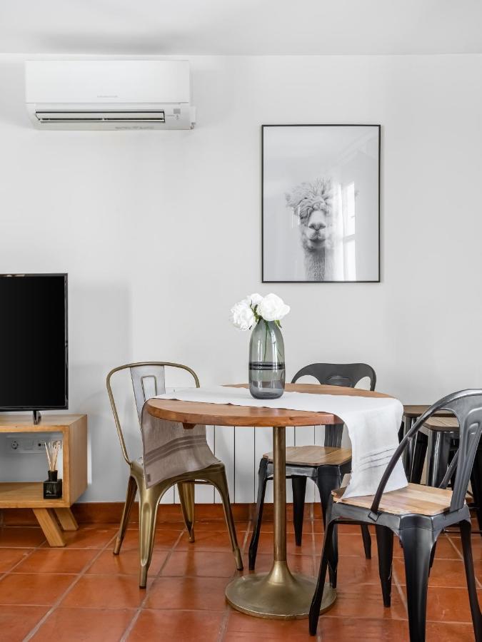 Limehome Granada Calle Santa Ana Bagian luar foto