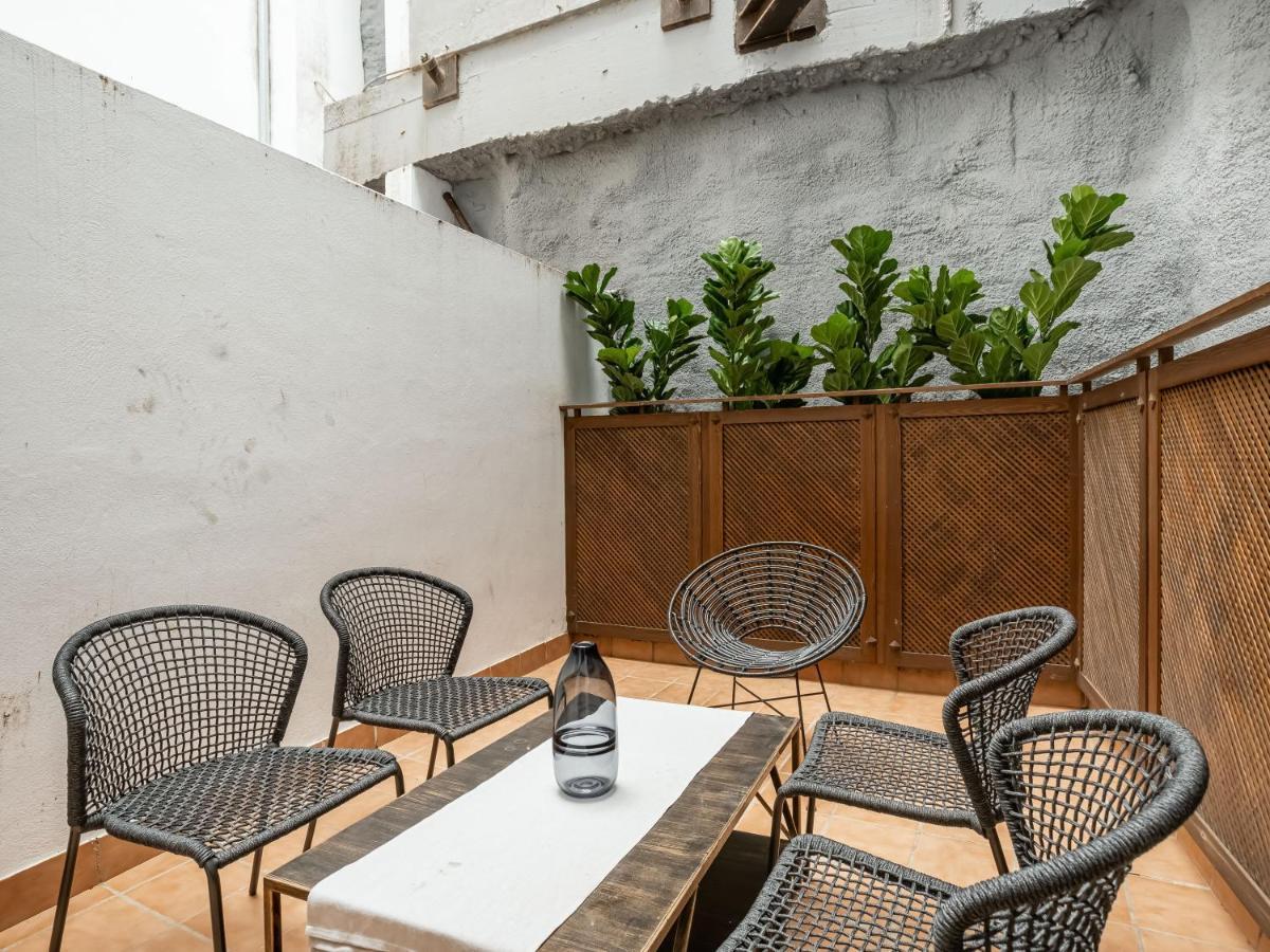 Limehome Granada Calle Santa Ana Bagian luar foto